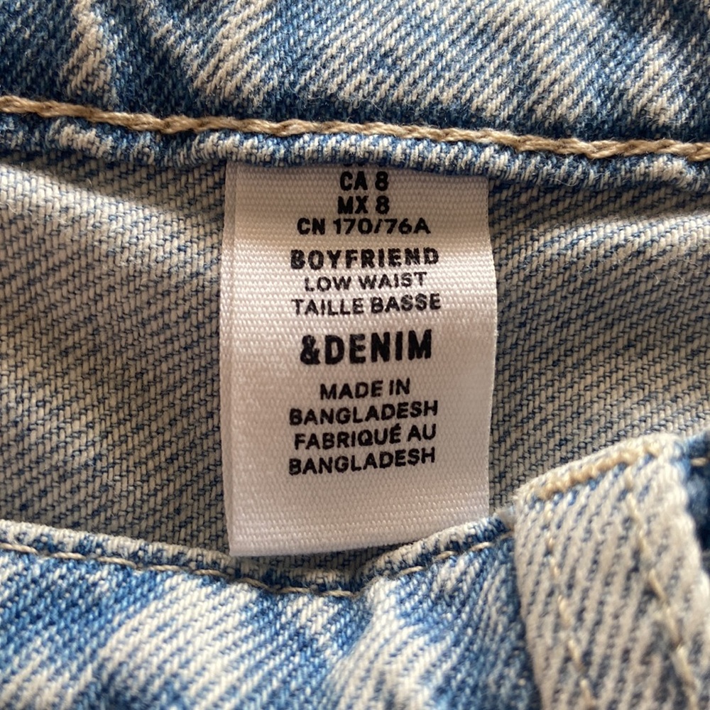 Jeans - Picture 3 of 3